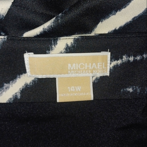 Michael Kors Animal Print Pencil Skirt - Picture 4 of 4